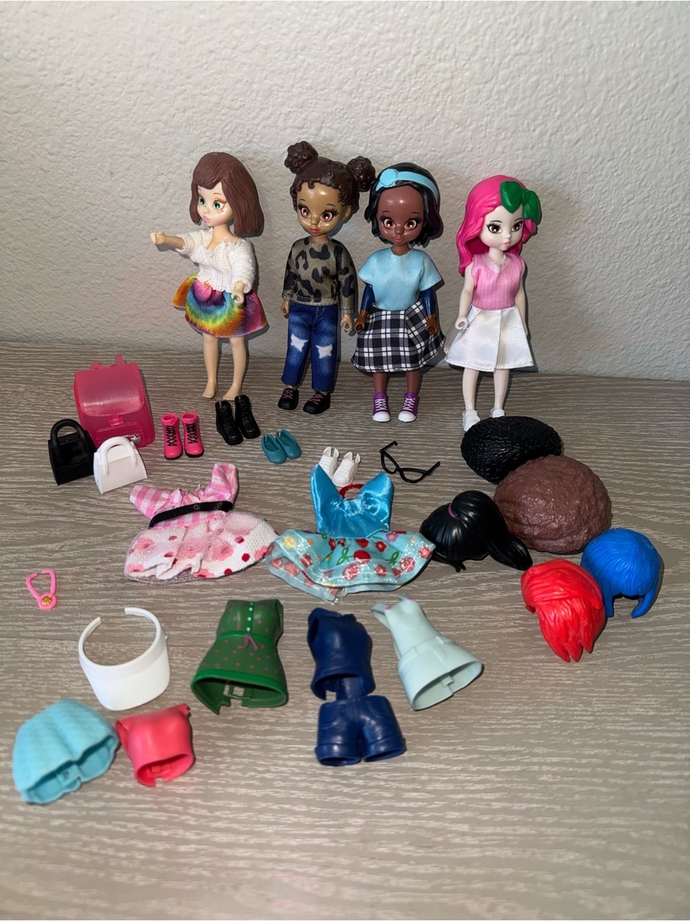 Friends Forever Club Dolls 5" (Set Of 4) plus accessories -wigs -clothes